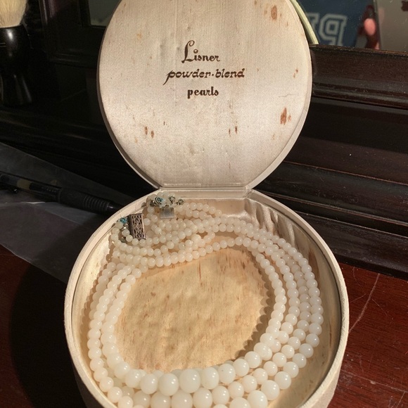 Faux Gorgeous Pearls - Picture 3 of 8